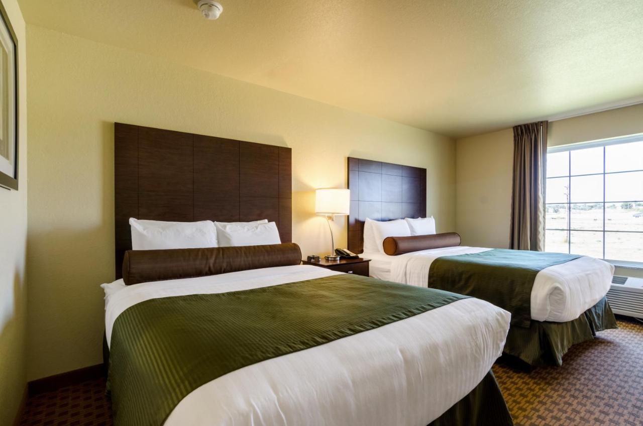 Cobblestone Inn&suites - Hotel 4*