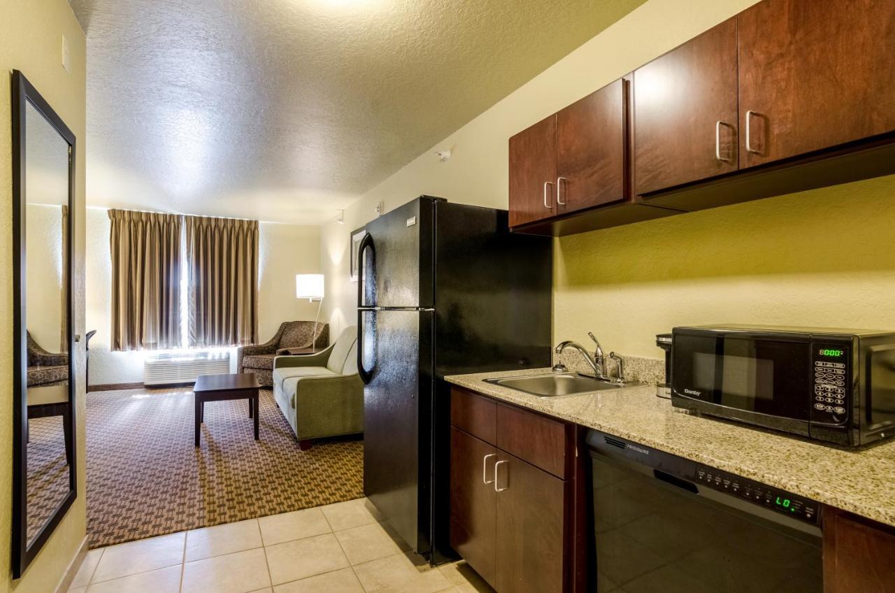 Cobblestone Inn&suites - Hotel